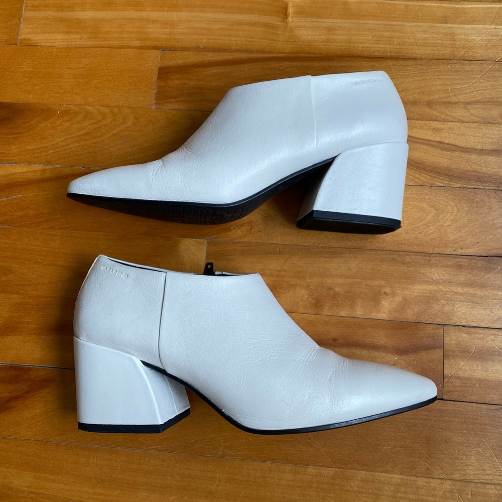 Vagabond shoemakers White leather Ankle Boots